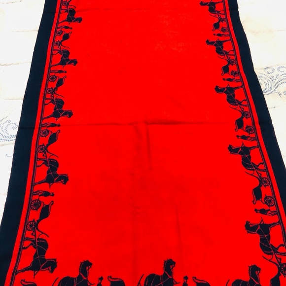 Authentic HERMES CARRE SHAWL - Picture 5 of 7